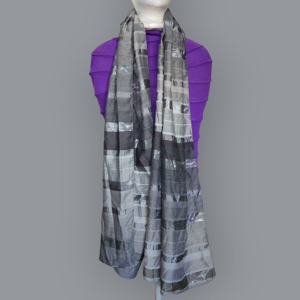 Jessica Womens Elegant Black and Gray Patterned Scarf